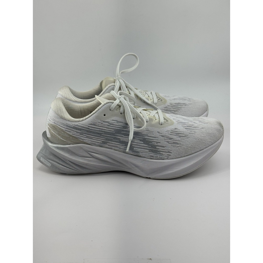 Asics Novablast 3 Running Shoes Women's White Piedmont Grey 1012B288 Size 11